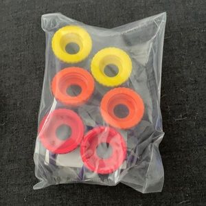 Empty It bottle caps